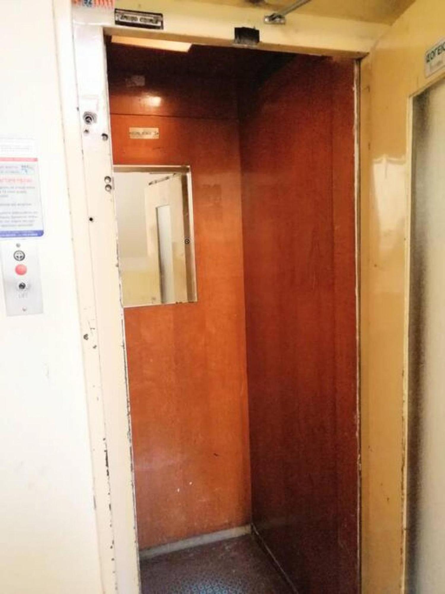 אתונה Magnificent Apartment In Plaka מראה חיצוני תמונה